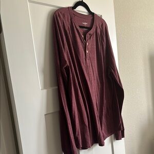 😍Goodfellow & Co Men's Burgundy Henley Shirt